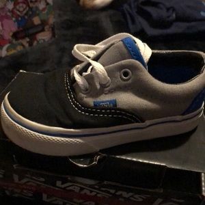 Toddler vans size 6c